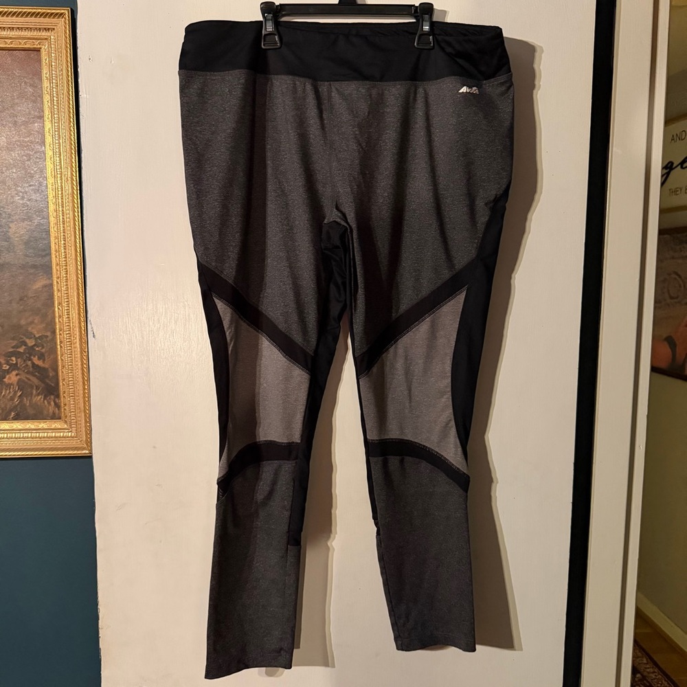 Avia Charcoal and Black Sportswear